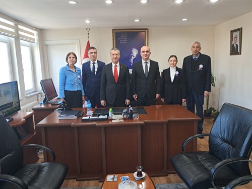 Kaymakamımız Tamer ORHAN Babaeski Vergi Dairesi Müdür ve Personellerini Makamında Kabul Etti..